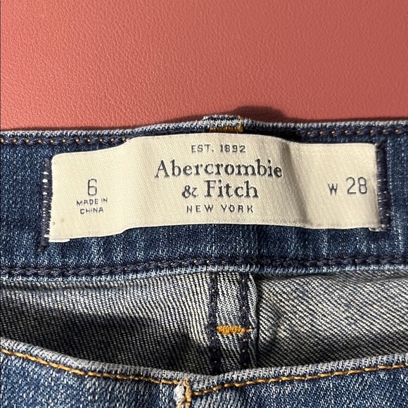 Abercrombie & Fitch Women's Blue Denim Shorts - Picture 2 of 7